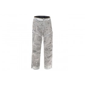 Overwhite Pants